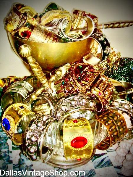 Multi Period PIRATE JEWELRY & BOOTY for LADIES: You must see our Complete & Unlimited Collection of Baroque & Renaissance Era Costume Jewelry & even Primitive, Tribal & Ancient Greco Roman Style Jewelry at Dallas Vintage Shop.