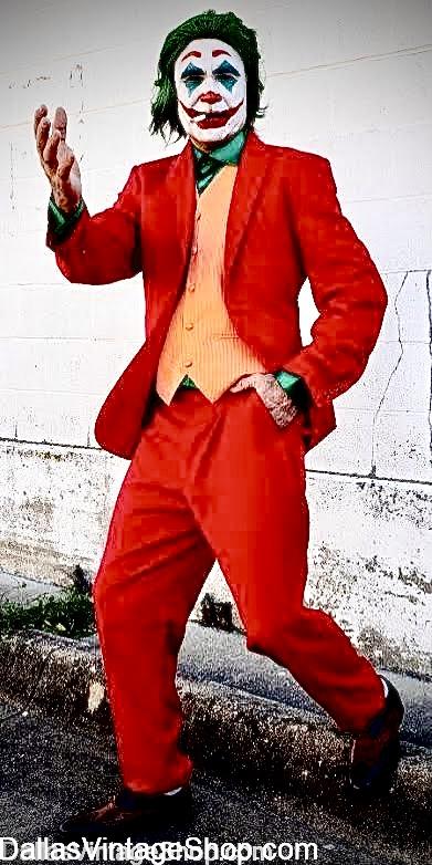 LATINO COMIC CON in Dallas: Aug. 1, 2026, Costume Rules & Best Ideas. Get this JOAQUIN PHOENIX Joker Costume & Unlimited Cosplay Costumes & Ideas at Dallas Vintage Shop.
