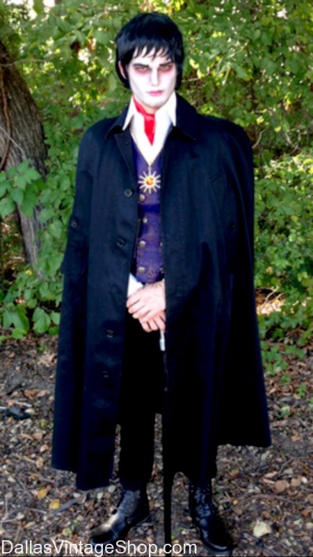 Best Men's Halloween Ideas: Vampire Johnny Depp, Dark Shadows Costume