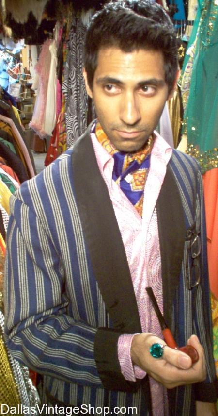 Playboy Bachelor, smoking jacket, smoking jackets, vintage smoking jacket, Hugh Hefner smoking jacket, velvet smoking jacket, satin smoking jacket, luxurious smoking jackets, Brocade Smoking jackets