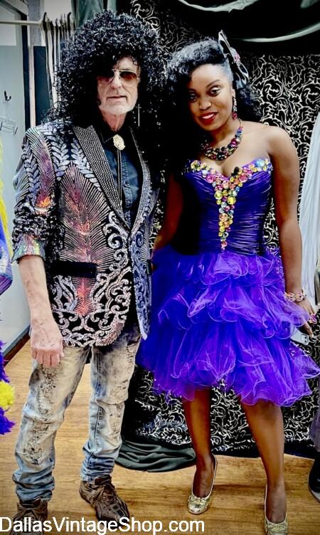 Junk-O-Rama Prom 2026: Legendary Twice Annual Event. Get DETAILS & Prom Attire Ideas here.