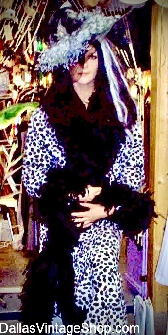 FAN EXPO 2026 COSTUME IDEAS: Get SCHEDULES, WEBSITE LINKS, TICKETS INFO & Fantastic Costumes & Ideas from Dallas Vintage Shop. We even have Economy Costumes to fit your budget.