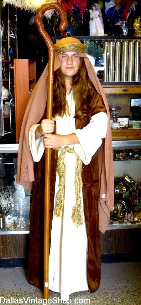 UNIQUE CHRISTMAS PARTY COSTUMES: Fun, Crazy, Fresh Holiday Party Costume Ideas are at Dallas Vintage Shop.