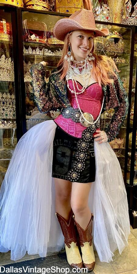 JUNK GYPSY PROM UPDATE: Get the Who, What, When & Were of Junk-O-Rama Prom; March 21, 2026, Round Top, TX. What to Wear Outfits Shown Here from Dallas Vintage Shop. JUNK GYPSY PROM UPDATE: Who, What, When & Were? You are Invited, Junk-O-Rama Prom, March 21, 2026, Round Top, TX. What to Wear? Outfits Here!