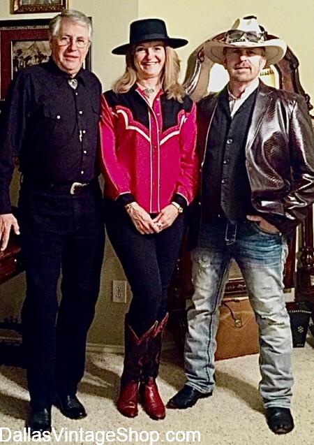 Junk Gypsy Prom Ideas, Best Outfits from Dallas Vintage Shop. Find Unlimited Vintage Prom Dresses & Men's Prom Attire.