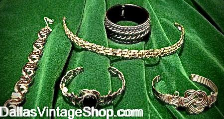 CELTIC FESTIVAL CELTIC JEWELRY & Quality Accessories. We have DFW's Largest Collection of Celtic Jewelry, Celtic Knots, Celtic Braid Bracelets, Necklaces, Circlets, Ring, Broockes & Amulets at Dallas Vintage Shop.